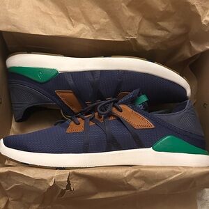 Okukai men’s sneakers NWT